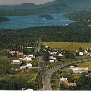 Vue aérienne des Sts-Martyrs-Canadiens